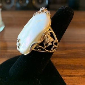Funky fresh water pearl ring